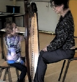 Poismans Kathinka Foto behorende bij onderzoek Timing in muziektherapie bij kinderen met autisme - promotie en post doc